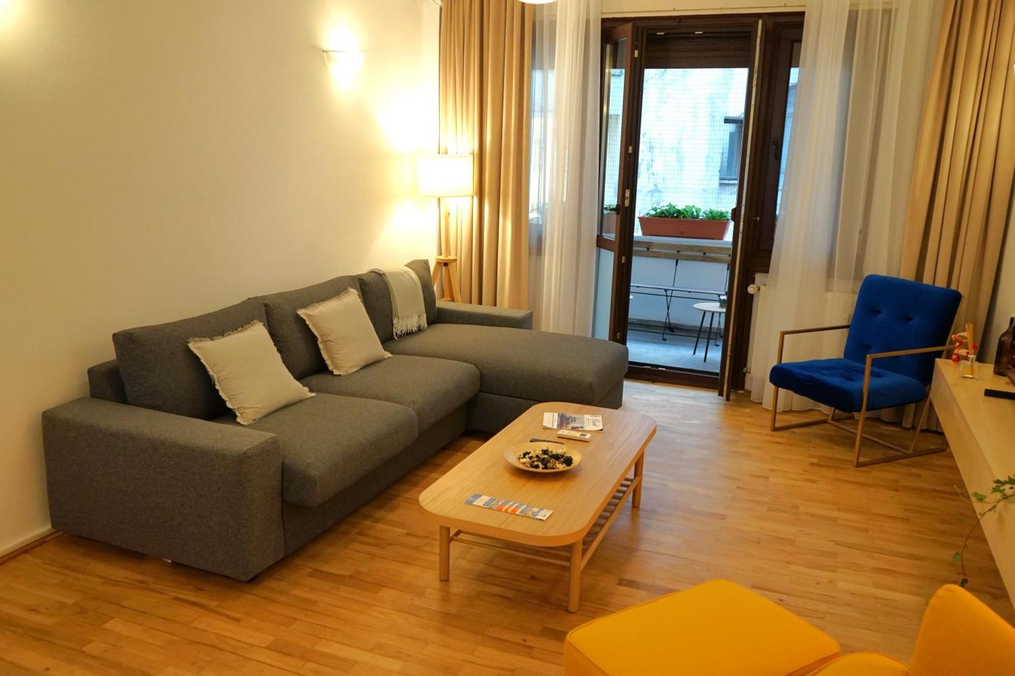 Spacious 3Br, 2Bt With 5 Balconies Bukarest Exteriör bild